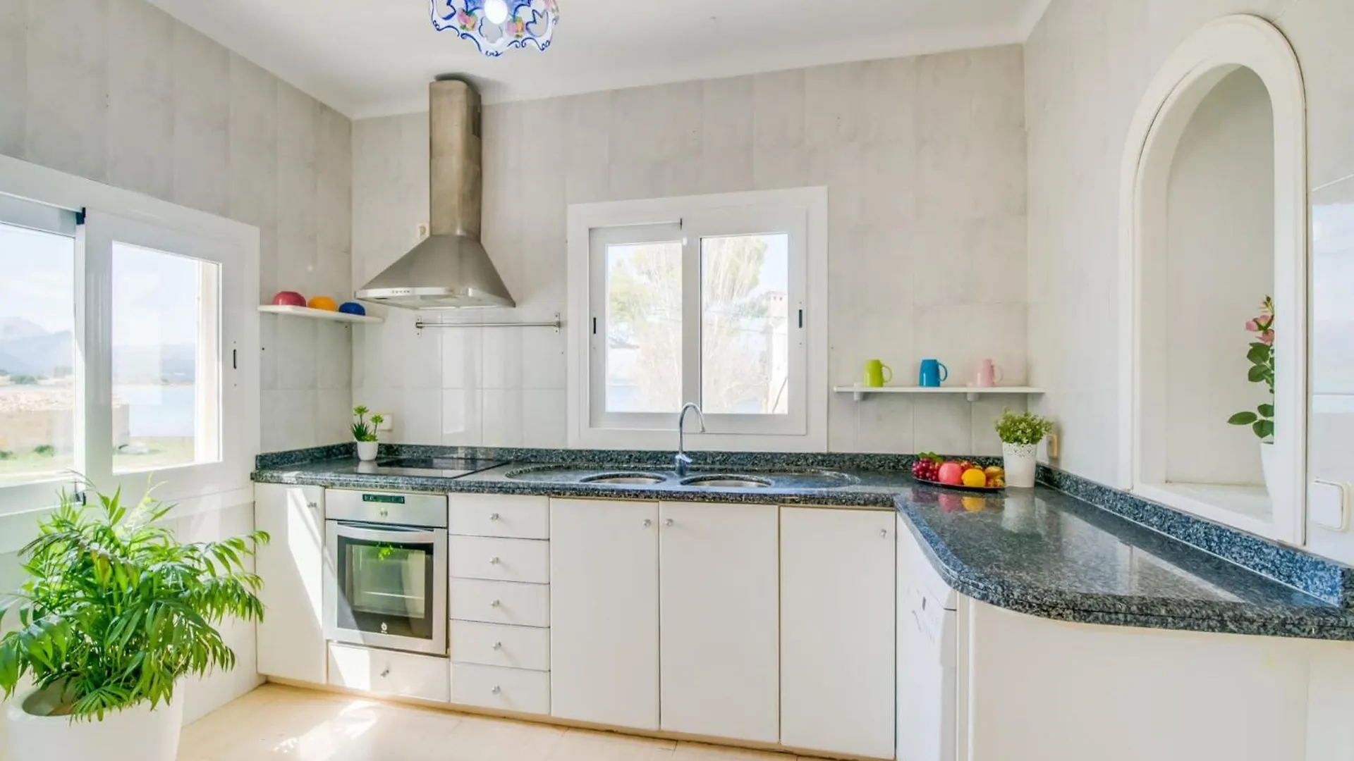 Apartment With Views Of The Bay Of Pollenca Alcudia