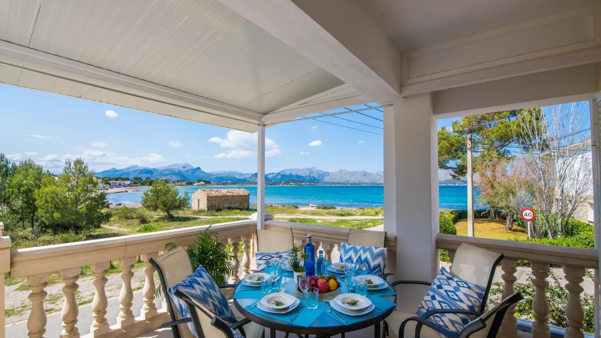 Apartment With Views Of The Bay Of Pollenca 阿尔库迪亚