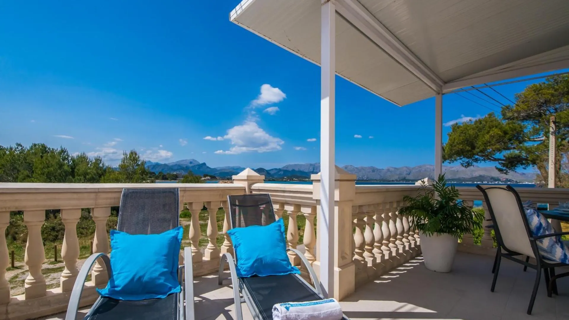 Apartment With Views Of The Bay Of Pollenca Alcúdia